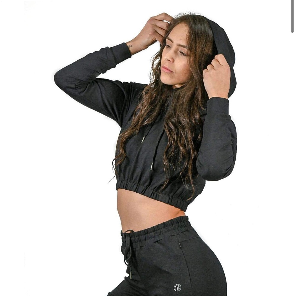 TYC Black Premium Cropped Scrunch Hoodie